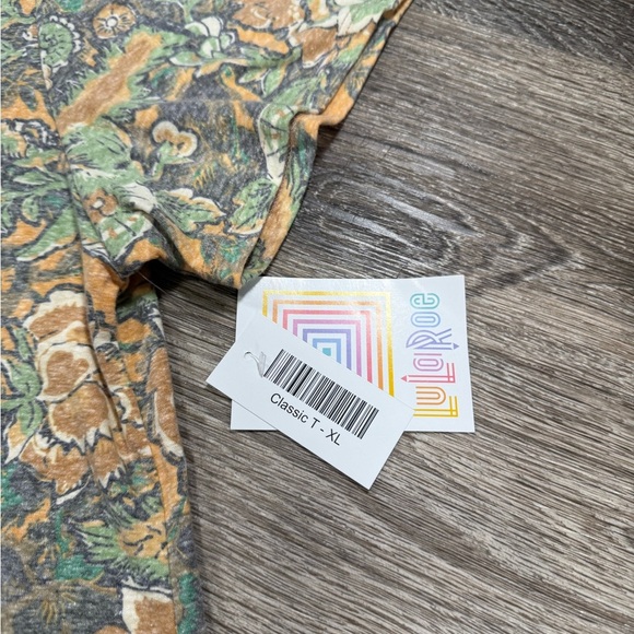 NWT Lularoe Classic T Yellow Floral with Green and Gray, sz:XL - Picture 2 of 4